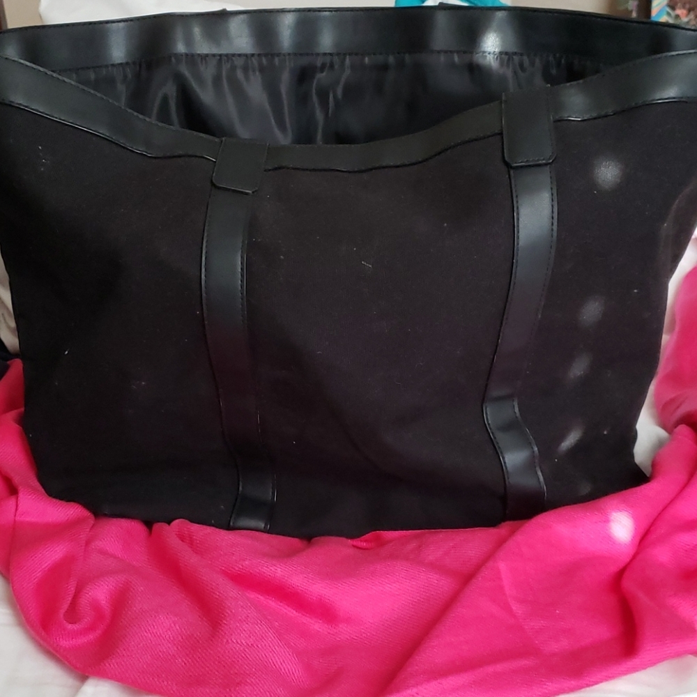 Victoria Secret Tote - Picture 7 of 8